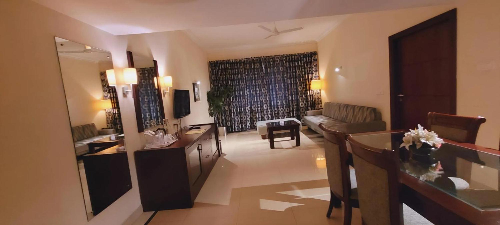 Ashoka Inn Thrissur Extérieur photo