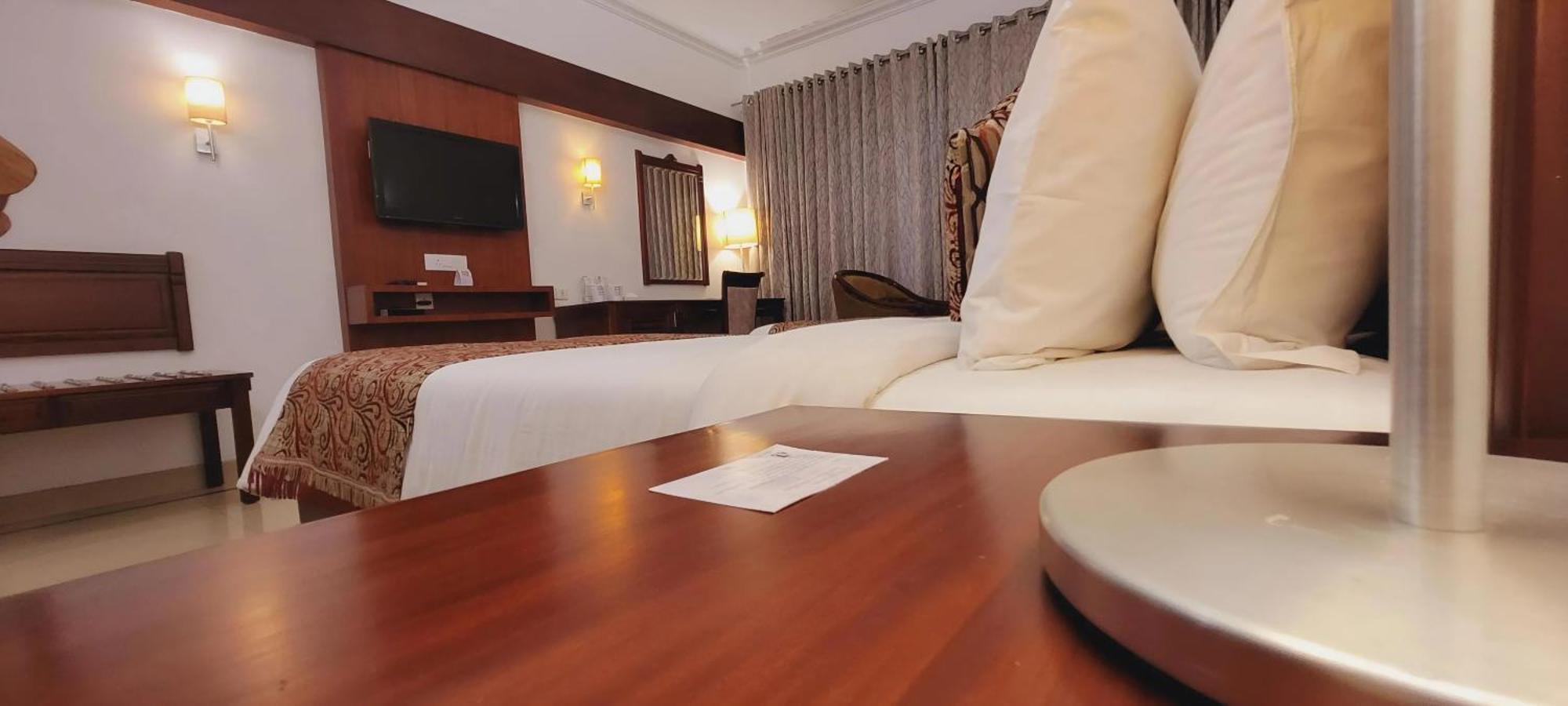 Ashoka Inn Thrissur Extérieur photo
